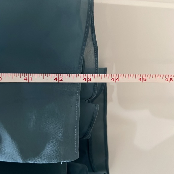 AZAZIE COLOR: BERMUDA Size 4 custom
Bermuda Flowy V-Neck Pleated Chiffon Dress - Picture 10 of 11